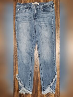 Liverpool Skinny Crop Frayed Ankle Jeans Sz 8/29 EUC